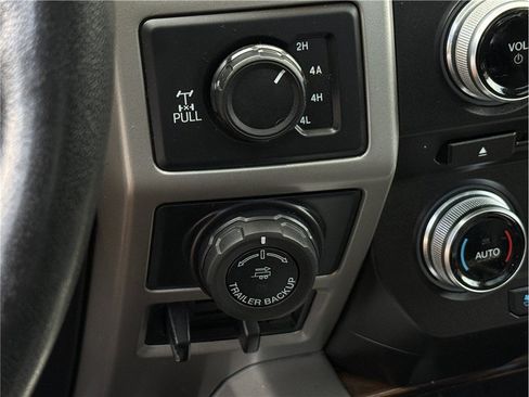 Used 2018 Ford F150 Lariat w/ Equipment Group 501A Mid AWD/4WD image 24