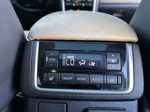 Used 2021 Subaru Ascent Limited w/ Technology Package image 21