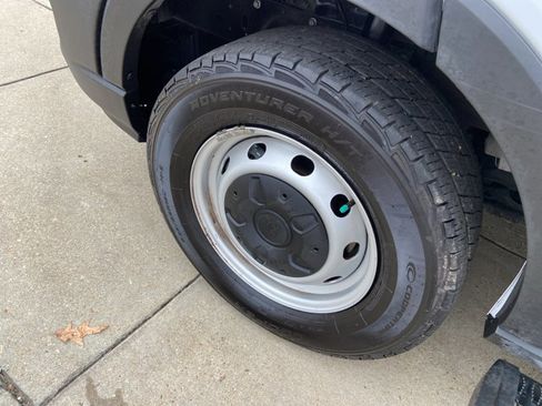 Used 2023 Ford Transit 250 Medium Roof w/ Load Area Protection Package image 27