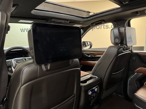 Used 2024 GMC Yukon XL Denali Ultimate AWD/4WD image 26