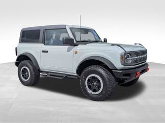 Used 2024 Ford Bronco Badlands w/ Sasquatch Package AWD/4WD video 2