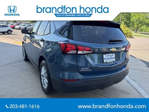 Used 2024 Chevrolet Equinox LS w/ LS Convenience Package AWD/4WD image 4