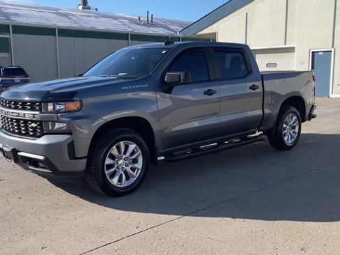 Used 2021 Chevrolet Silverado 1500 Custom image 4