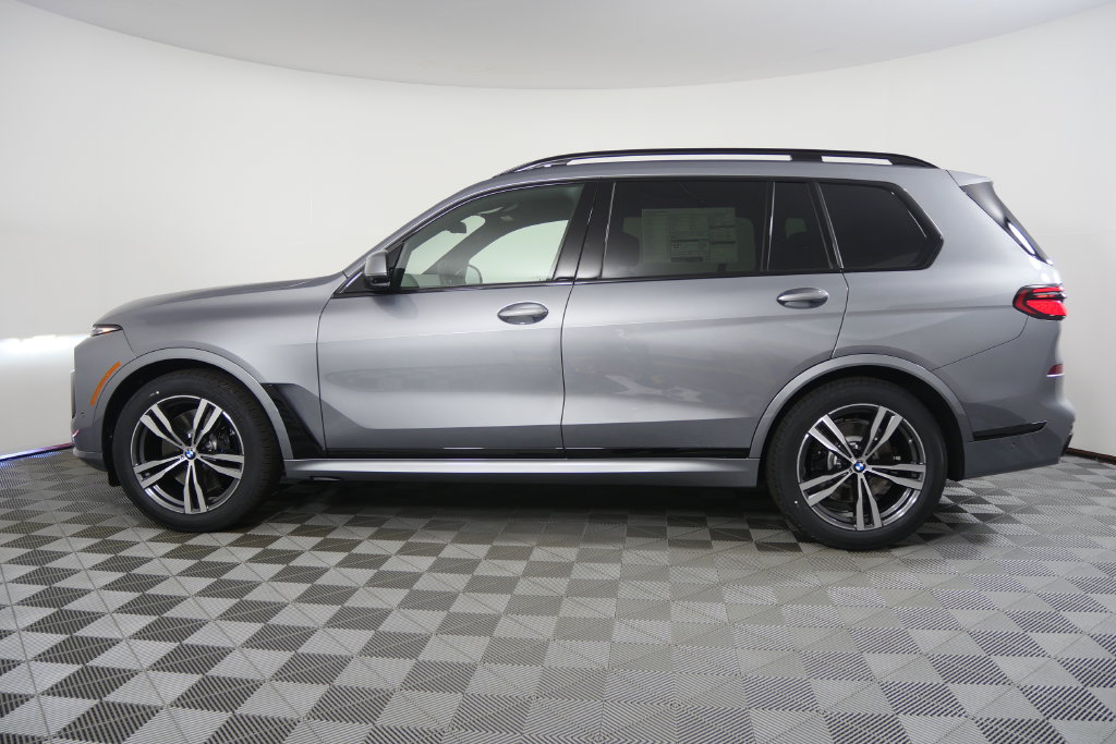 Used 2027 BMW X7 xDrive40i w/ Executive Package AWD/4WD image 7