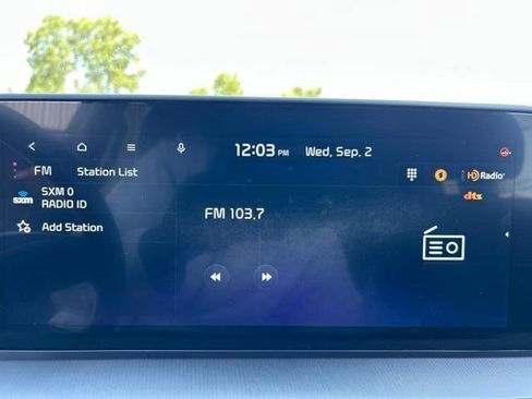 Used 2025 Kia Telluride S FWD image 28