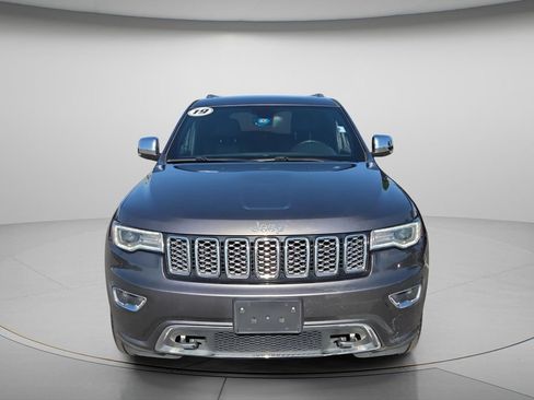 Used 2019 Jeep Grand Cherokee Overland AWD/4WD image 4