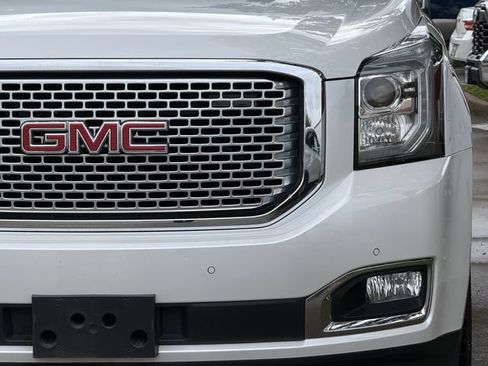 Used 2016 GMC Yukon Denali w/ Open Road Package AWD/4WD image 8