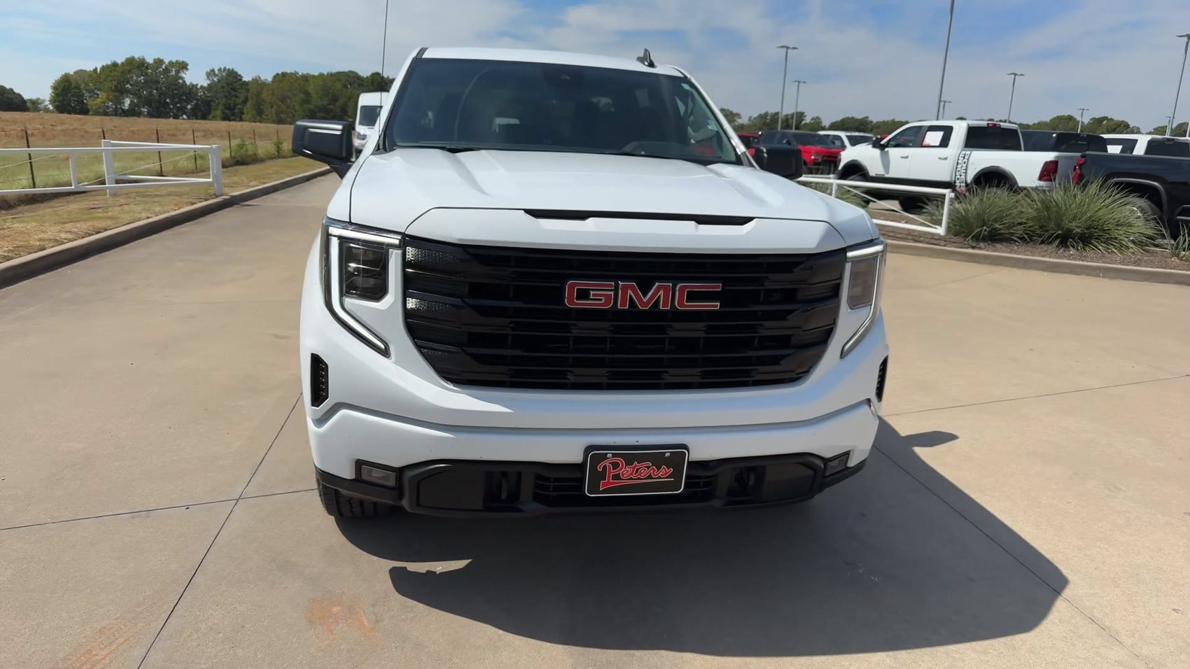 Used 2024 GMC Sierra 1500 Elevation AWD/4WD image 3