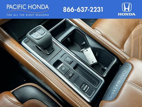 Used 2023 Nissan Pathfinder Platinum FWD image 29