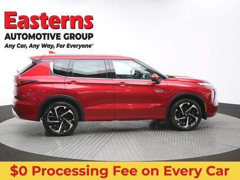 Used 2023 Mitsubishi Outlander SEL AWD/4WD image 46