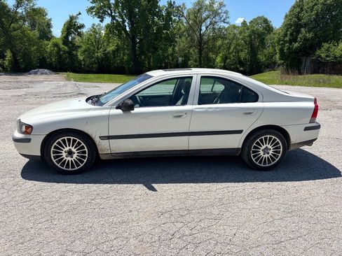 Used 2002 Volvo S60 2.4T FWD image 5