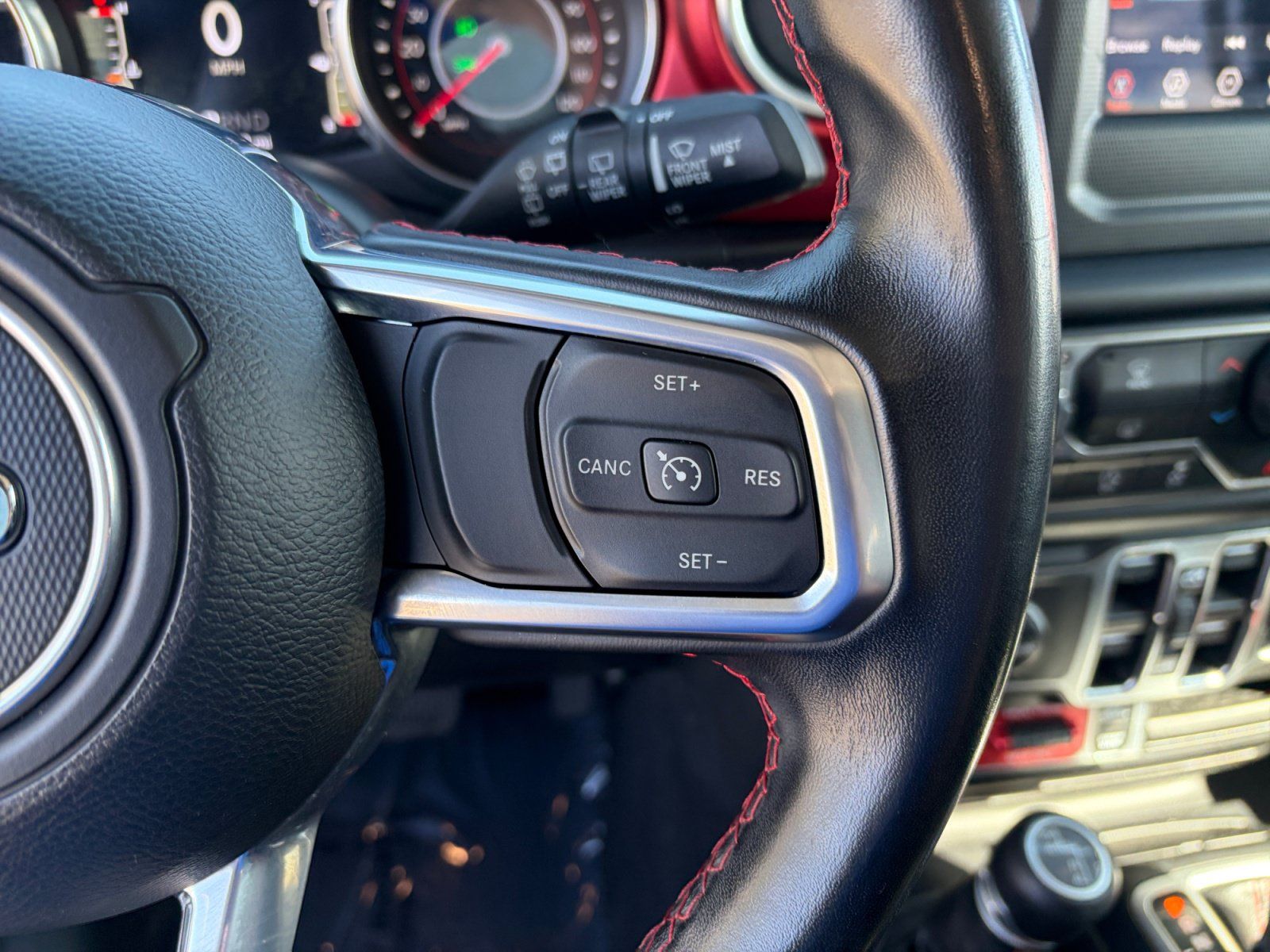 Used 2021 Jeep Wrangler Unlimited Rubicon w/ LED Lighting Group AWD/4WD image 15