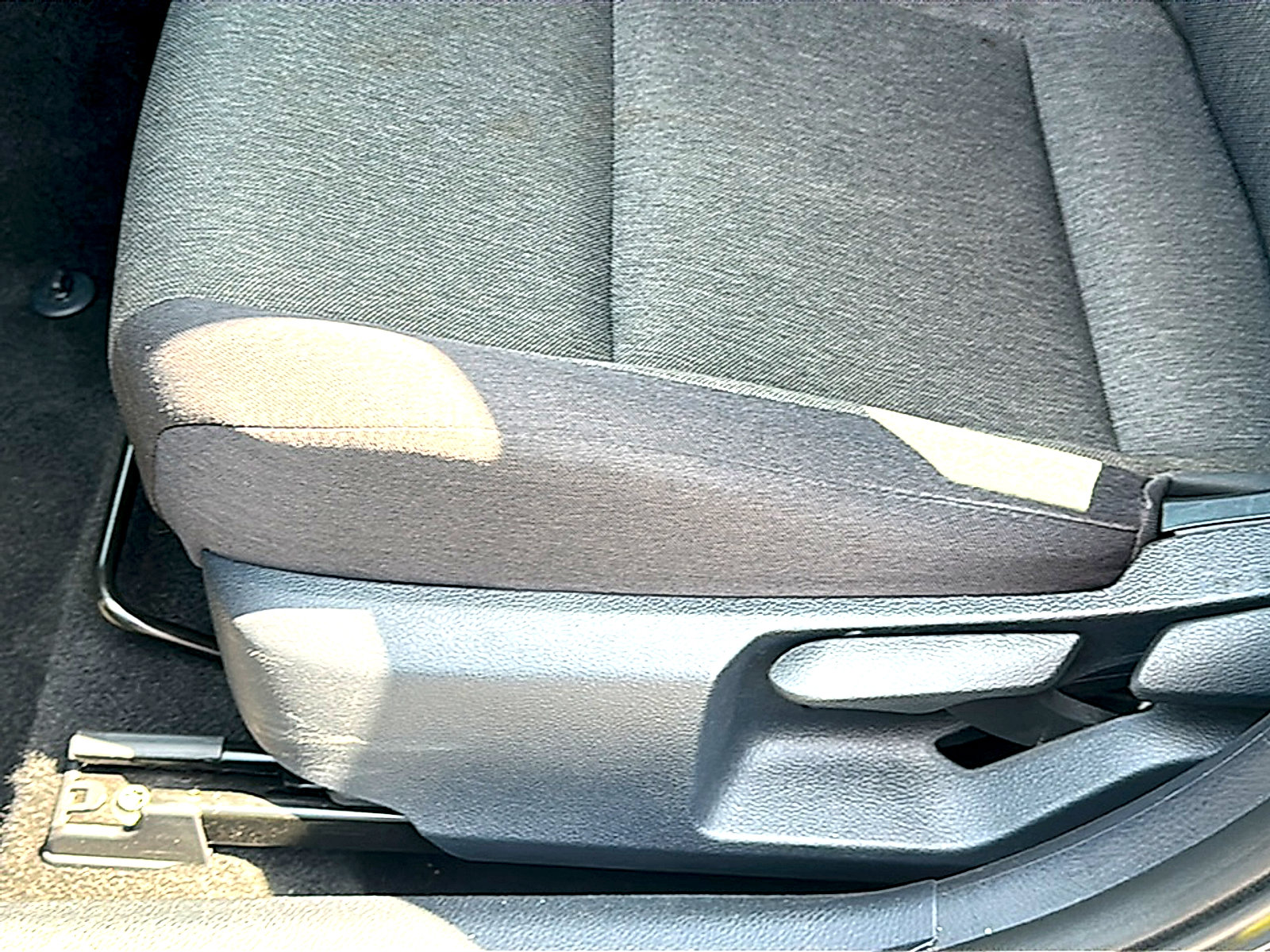 Used 2025 Toyota Camry LE FWD image 15