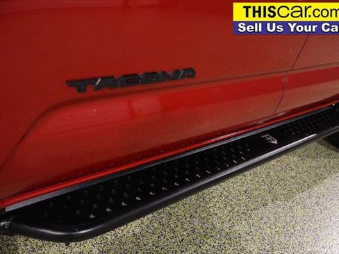 Used 2019 Toyota Tacoma SR5 image 9