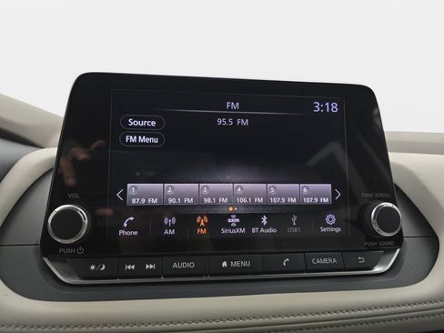 Used 2023 Nissan Rogue SV w/ SV Premium B Package FWD image 19