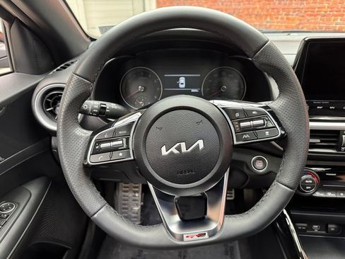 Used 2024 Kia Forte GT-Line w/ GT-Line Premium Package image 14