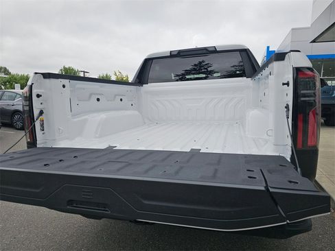 New 2026 GMC Sierra EV Elevation image 16