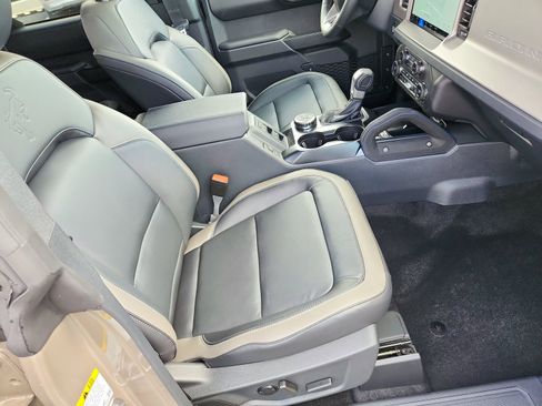 New 2026 Ford Bronco Outer Banks image 27