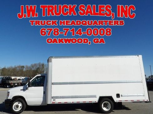 Used 2021 Ford E-350 and Econoline 350 Super Duty image 2