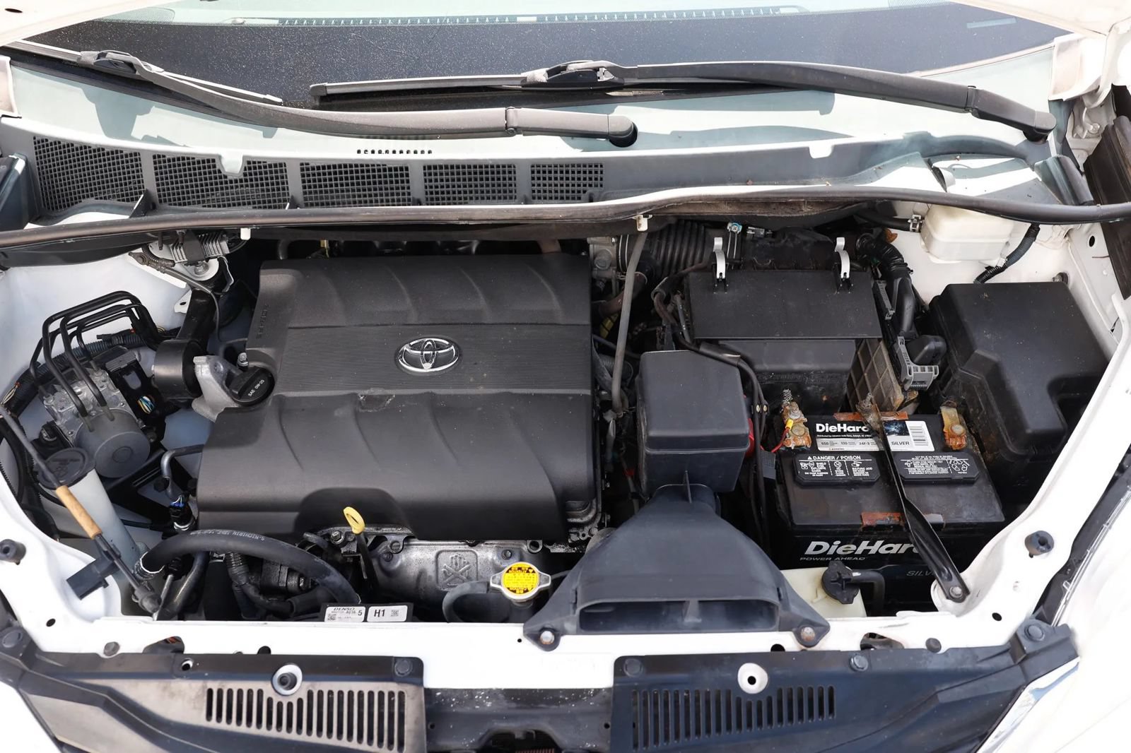 Used 2014 Toyota Sienna LE FWD image 47