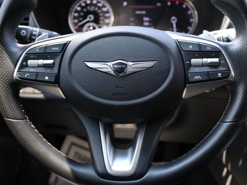 Used 2023 Genesis G70 2.0T image 18