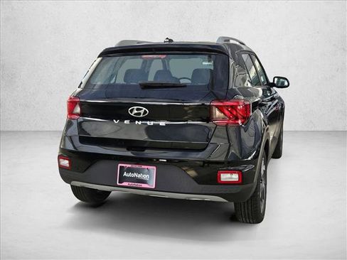 New 2026 Hyundai Venue SEL image 2