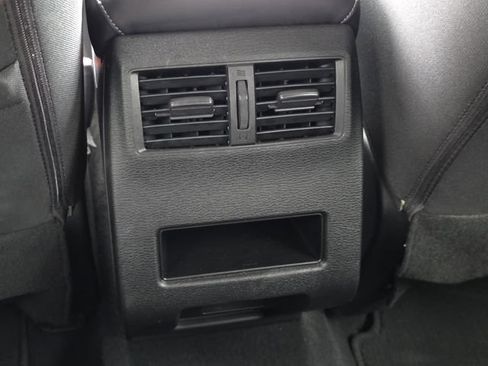 Used 2024 Mitsubishi Outlander ES FWD image 35
