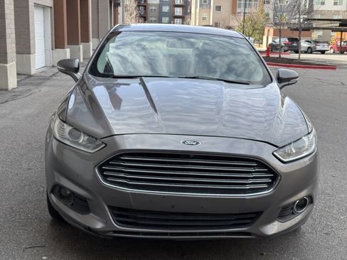 Used 2014 Ford Fusion SE w/ Equipment Group 202A image 9