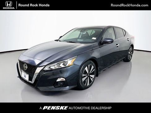 Used 2019 Nissan Altima 2.5 SV FWD image 1