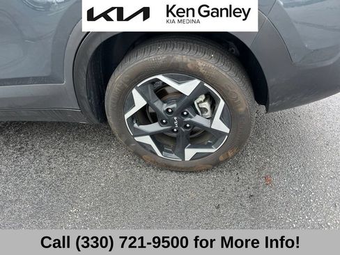 Certified 2025 Kia Seltos EX AWD/4WD image 24