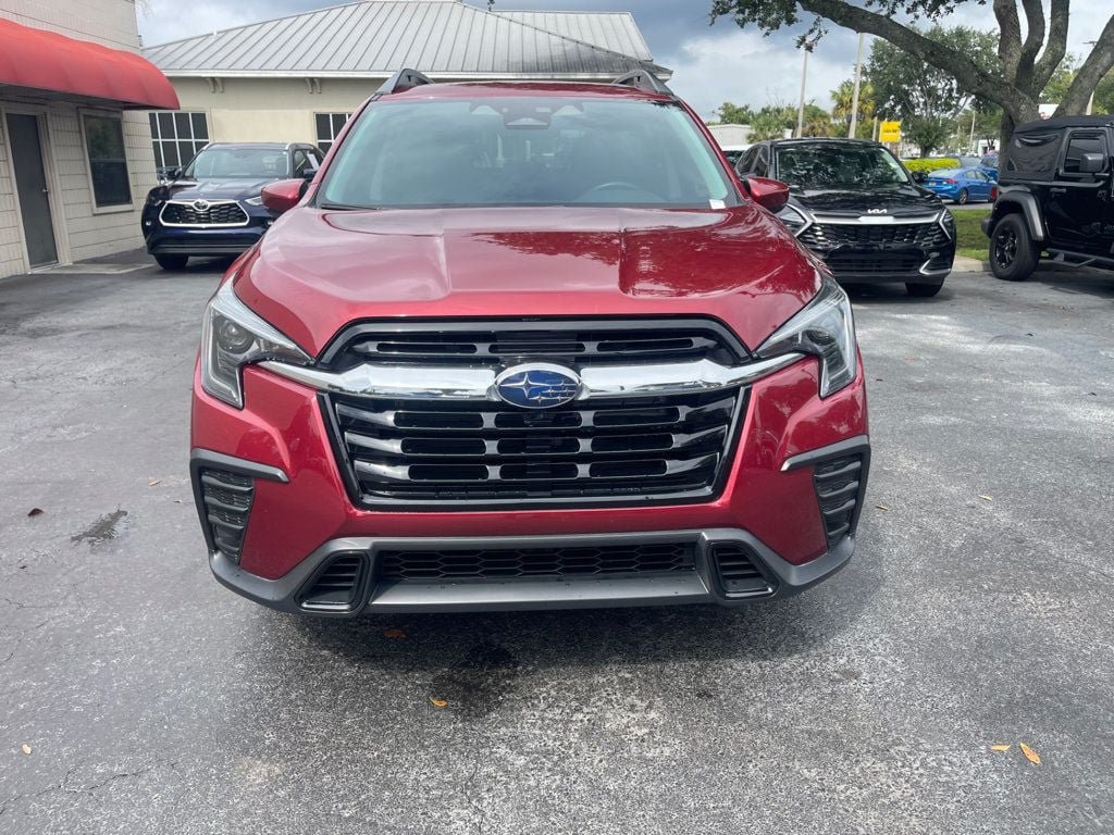 Used 2025 Subaru Ascent Premium AWD/4WD image 9