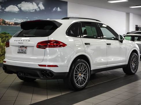 Used 2017 Porsche Cayenne Platinum Edition AWD/4WD image 5