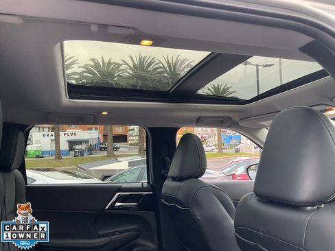 Used 2024 Mitsubishi Outlander SE image 53