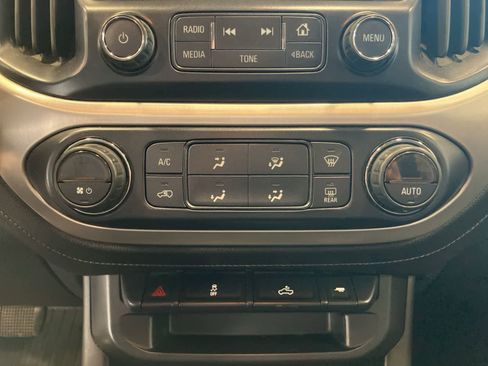 Used 2016 GMC Canyon SLE w/ Nightfall Edition image 17