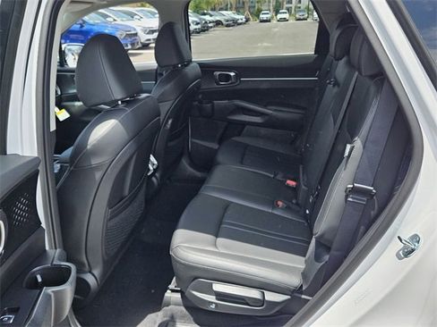 New 2025 Kia Sorento S w/ Panoramic Sunroof Package image 5