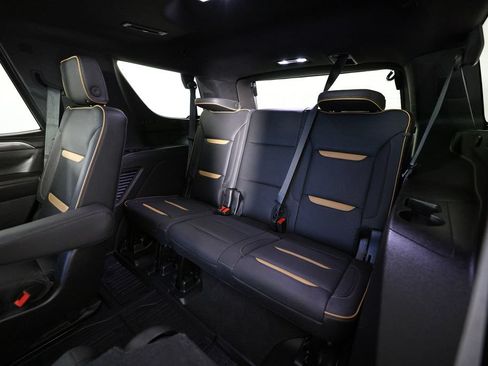 Used 2021 GMC Yukon AT4 w/ AT4 Premium Plus Package AWD/4WD image 15