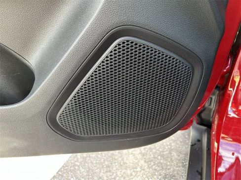 Certified 2023 Hyundai Venue SEL image 20