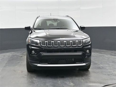 New 2026 Jeep Compass Limited w/ Mopar Graphics Package image 9