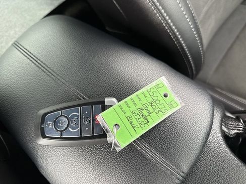 Used 2018 Ford Mustang Shelby GT350 w/ Convenience Package image 27