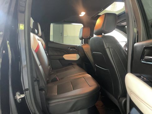 Used 2024 GMC Canyon AT4X w/ AT4X AEV Edition AWD/4WD image 29