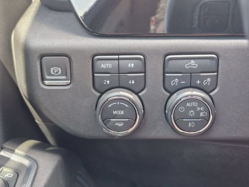 Used 2024 Chevrolet Silverado 1500 RST AWD/4WD image 25