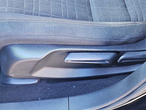 Certified 2023 Honda HR-V Sport image 18