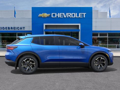 New 2026 Chevrolet Equinox EV LT image 29