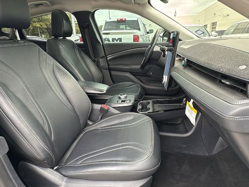 Used 2024 Ford Mustang Mach-E Premium image 32