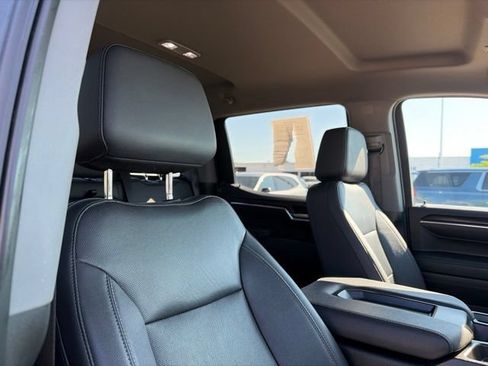 Used 2022 GMC Sierra 1500 SLT AWD/4WD image 56