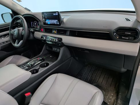 Used 2025 Honda Pilot EX-L image 32