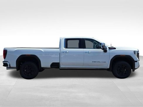 New 2026 GMC Sierra 3500 Denali w/ Denali Reserve Package AWD/4WD image 6