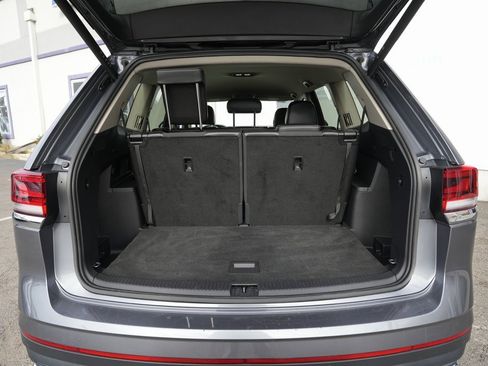 Used 2024 Volkswagen Atlas SE image 17