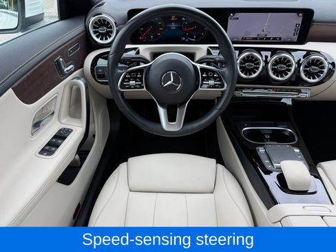 Used 2023 Mercedes-Benz CLA 250 4MATIC image 32