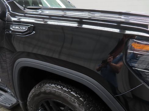 Used 2025 GMC Sierra 1500 Elevation image 28